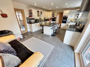 Kitchen- click for photo gallery